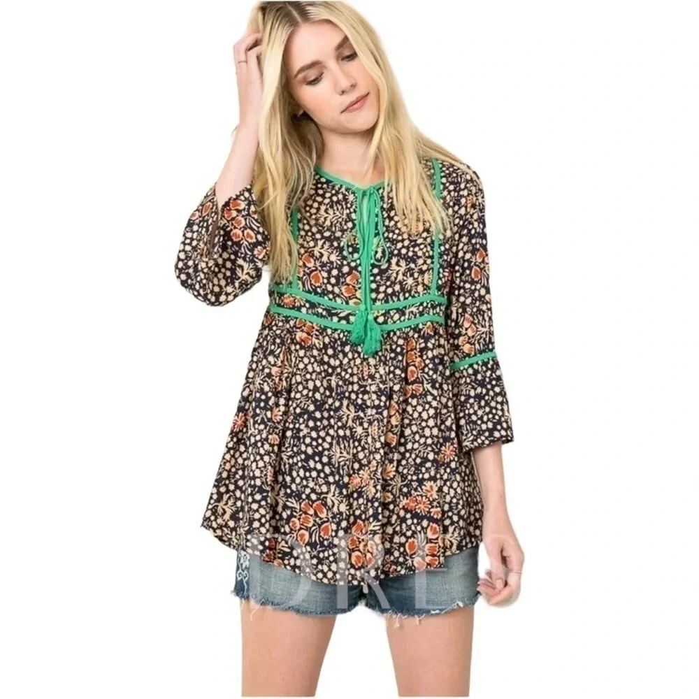 HAYDEN Los Angeles boutique boho top.